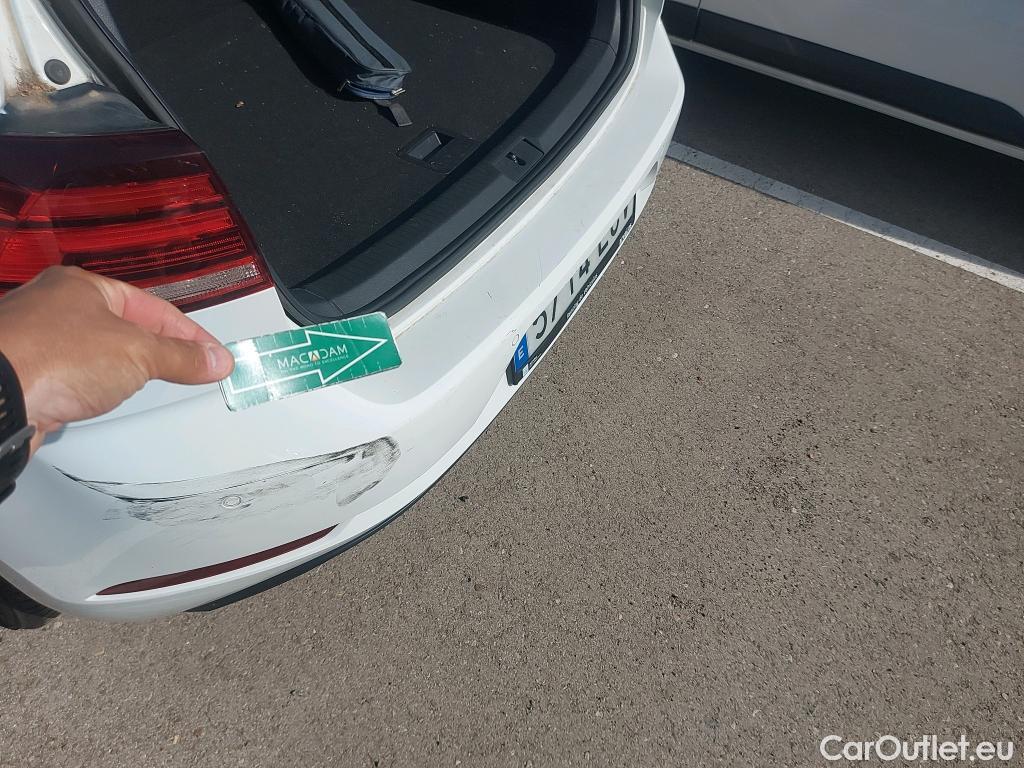  Volkswagen  Golf  VOLKSWAGEN / 5P / 1.6 TDI 115 CV #5