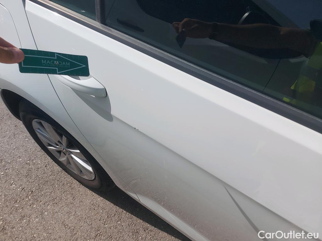  Volkswagen  Golf  VOLKSWAGEN / 5P / 1.6 TDI 115 CV #1