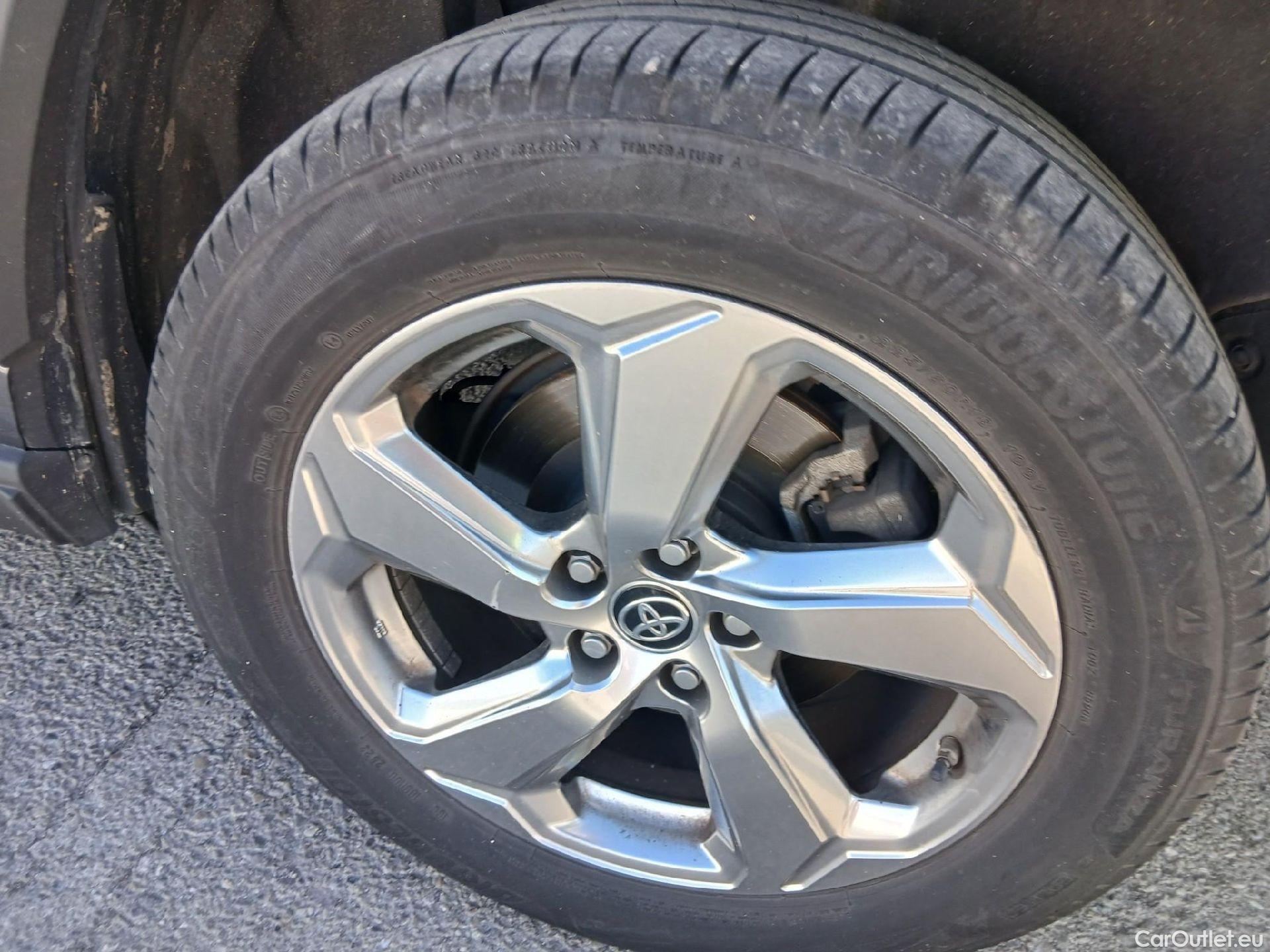 Toyota  RAV4 TOYOTA  2.5l 220 CV Advance 4WD #5