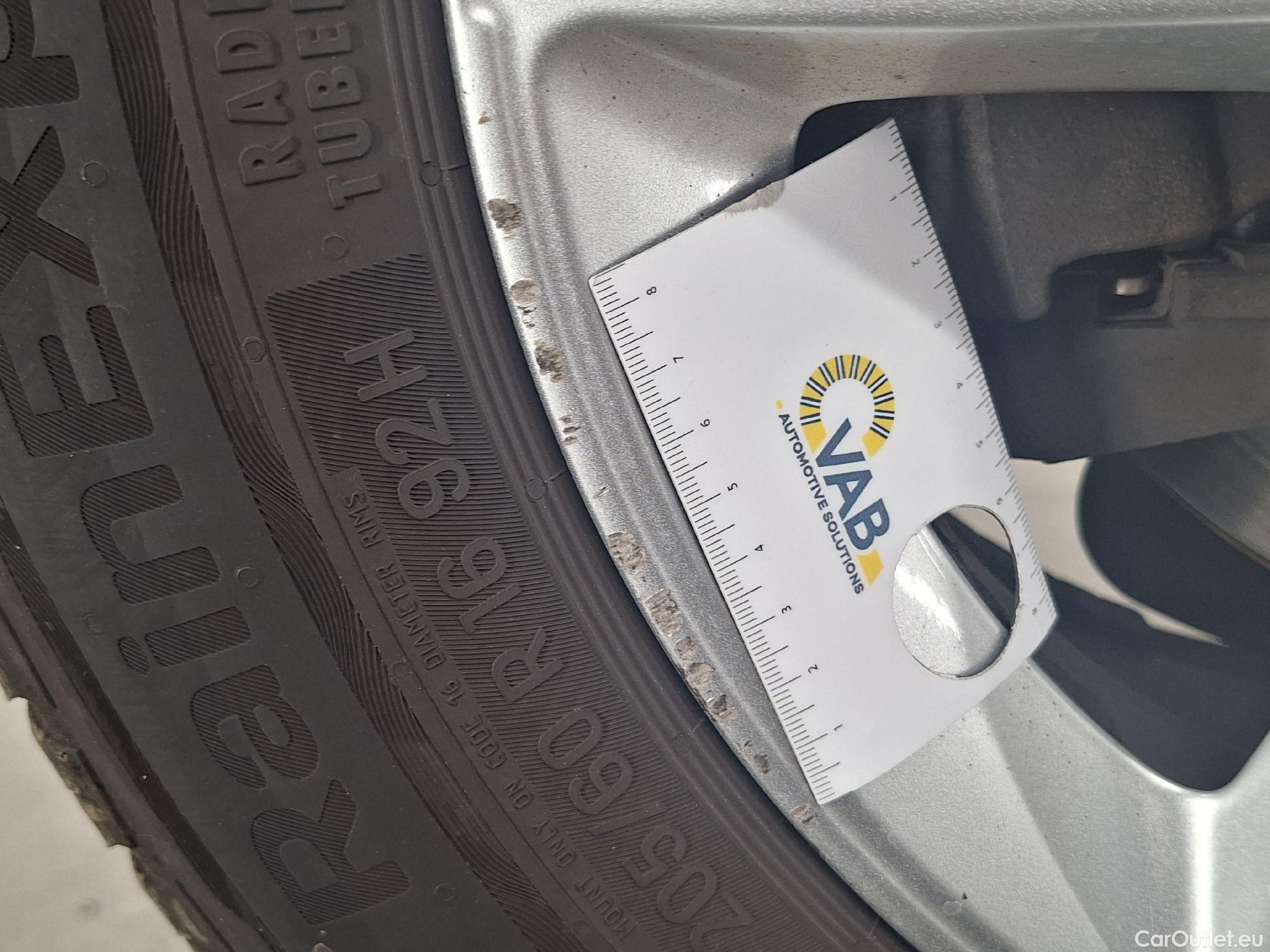  Mercedes  A-Klasse Mercedes, A-Class '18, Mercedes-Benz  A 180 d Business Solution 5 #46