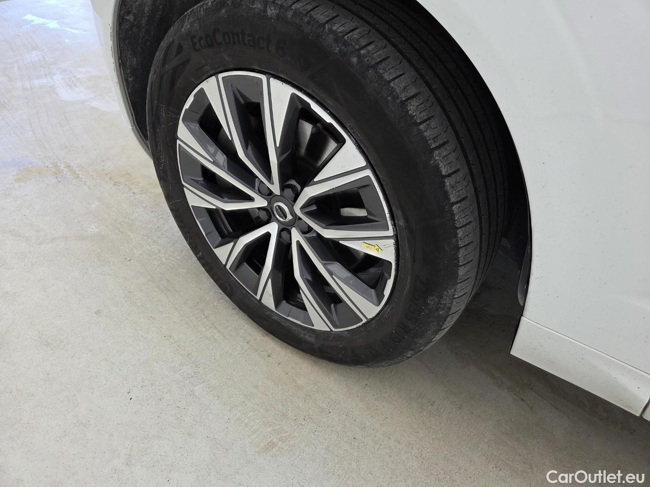  Volvo  XC60 2.0 B4 D 197CP Momentum Pro AT8 AWD #6