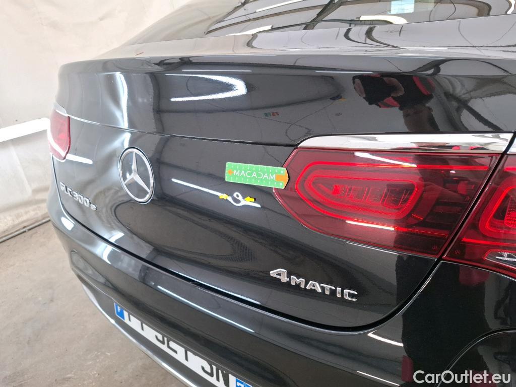  Mercedes  G-Klasee GLC Coupe / 2019 / 5P / Coupé 2.0 GLC 300 E AMG LINE 4MATIC #19