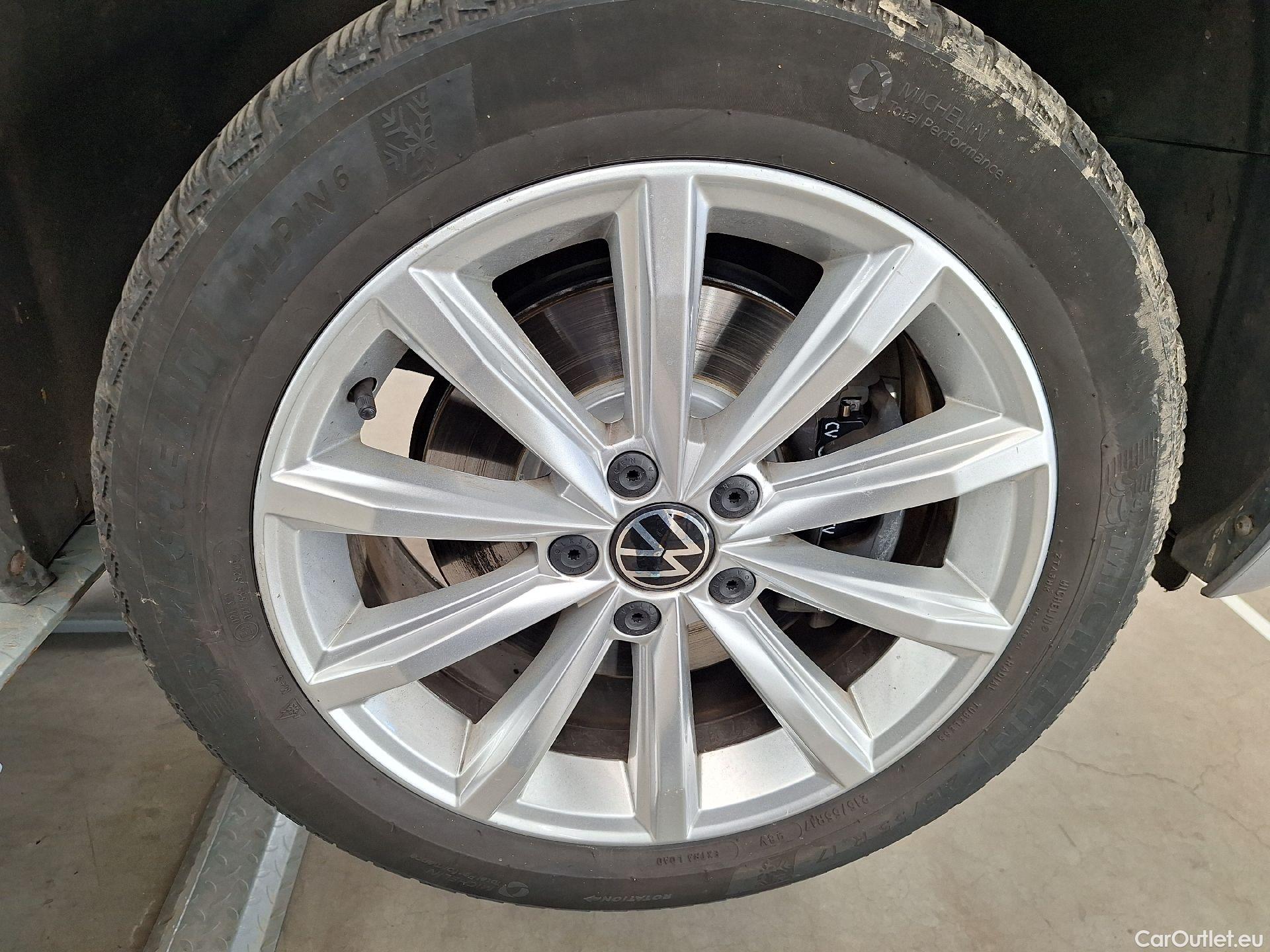  Volkswagen  Passat VW,  Variant FL'19, Volkswagen  Variant 2.0 TDI SCR 110kW DSG7 E #33