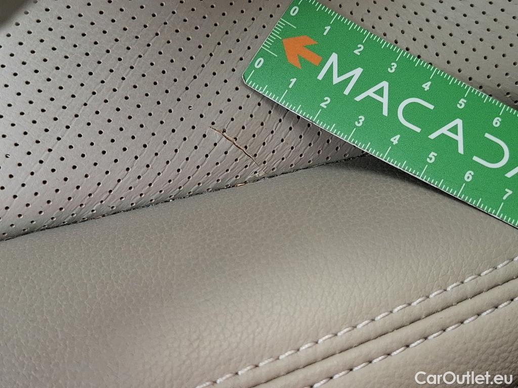  Land Rover  Range Rover LAND ROVER  Velar / 2017 / 5P / SUV 2.0 P400e PHEV BVA Velar Edition(SP) #27