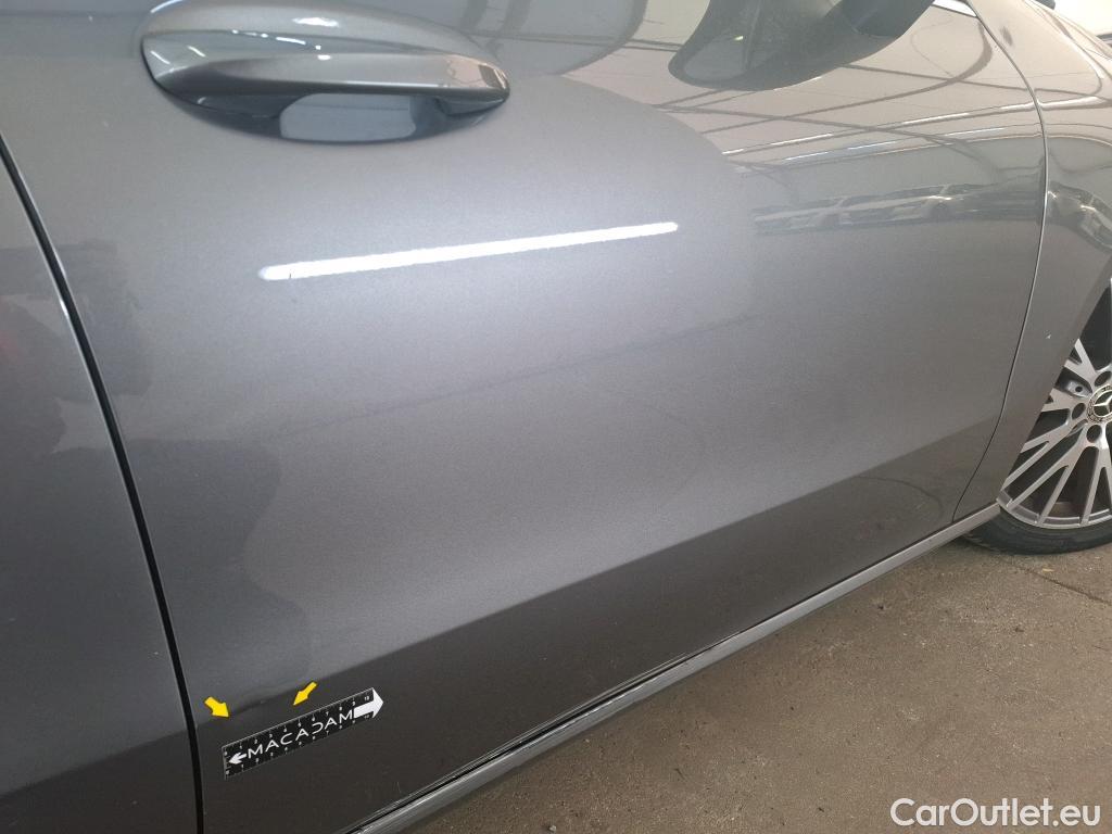  Mercedes  CLA-Klasse MERCEDES-BENZ CLA Coupe / 2019 / 4P / Coupé CLA 200 d Business Line BA8 #1