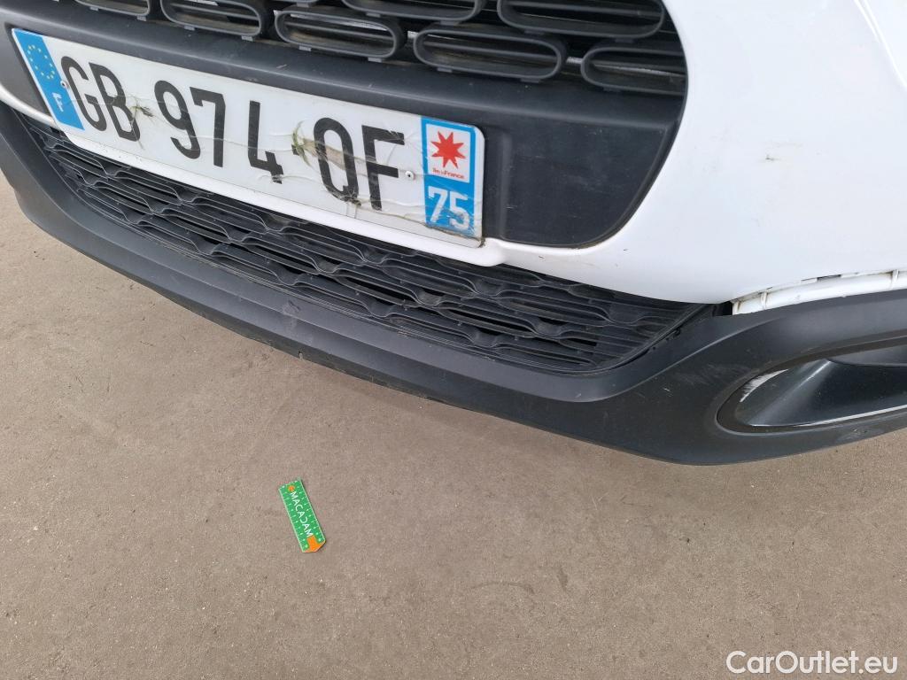 Citroen  C3  Société Feel 1.5 BlueHDI 100CV BVM6 E6dT #14