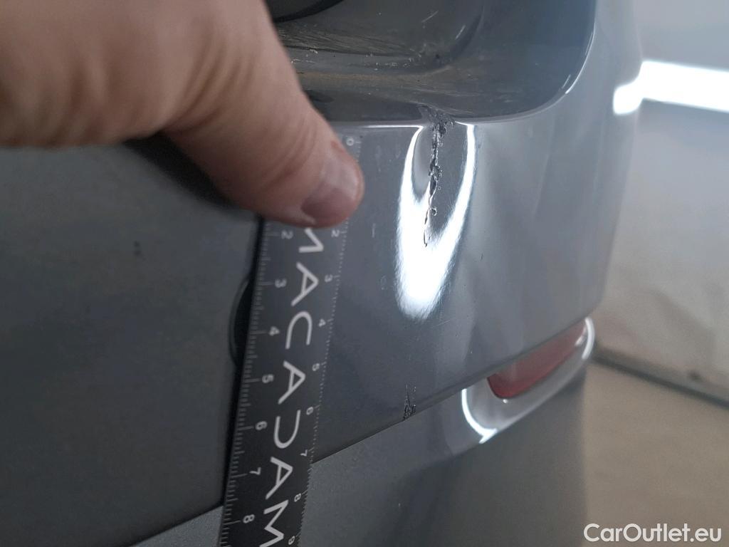  Mercedes  CLA-Klasse MERCEDES-BENZ CLA Coupe / 2019 / 4P / Coupé CLA 200 d Business Line BA8 #22
