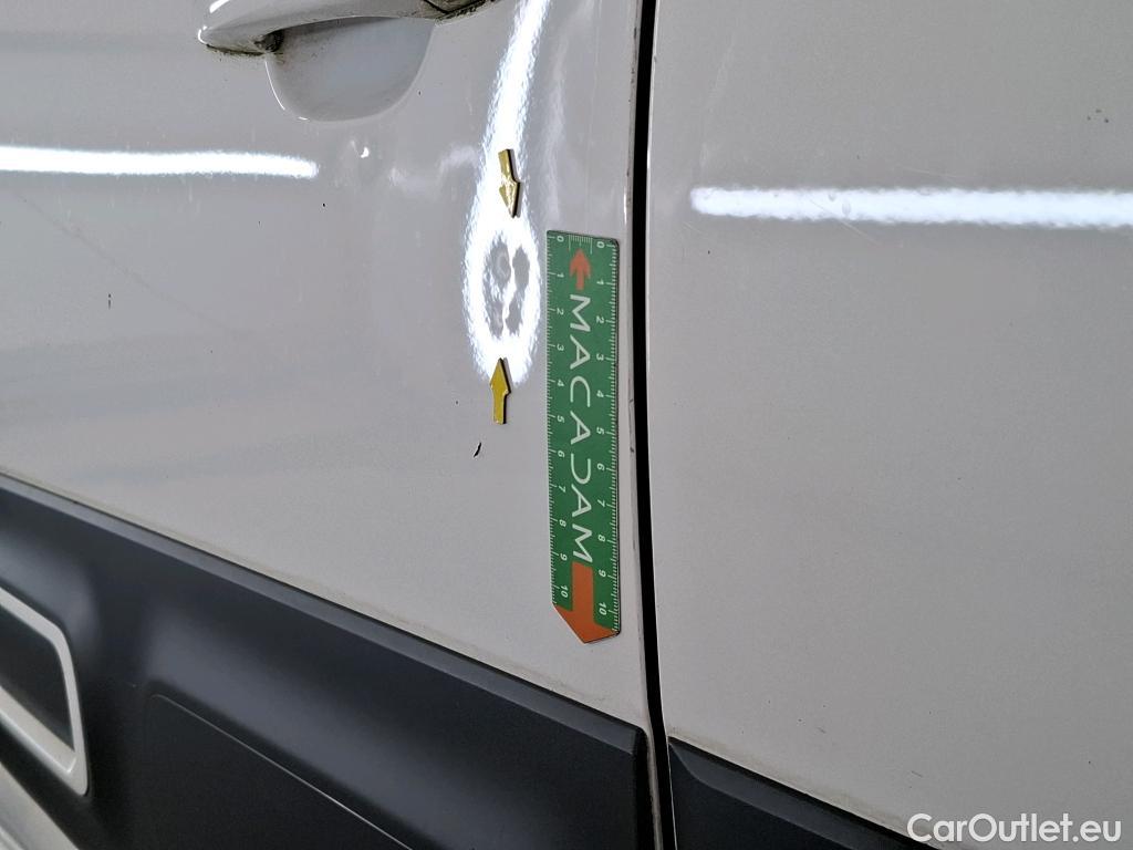  Citroen  C3  Société Feel 1.5 BlueHDI 100CV BVM6 E6dT #46