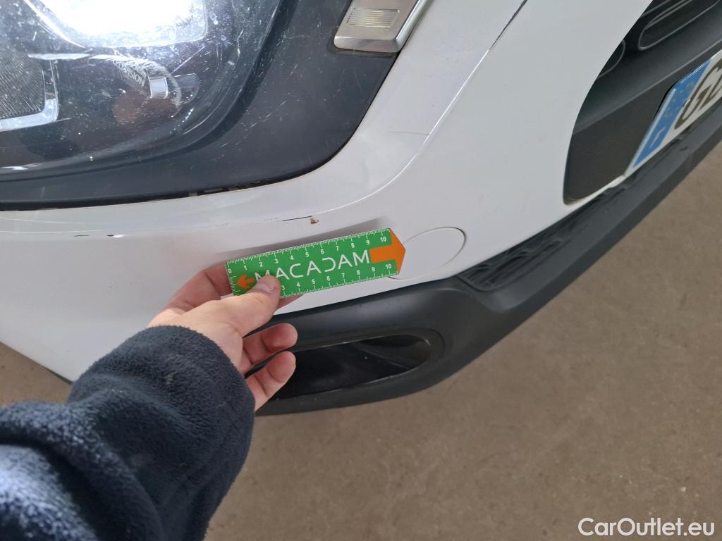  Citroen  C3  Société Feel 1.5 BlueHDI 100CV BVM6 E6dT #4