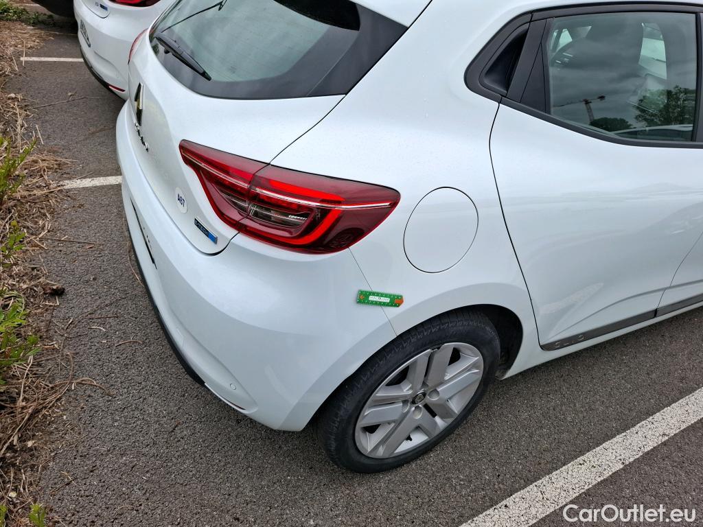  Renault  Clio  V Business 1.6 E-TECH Hybrid 140CV BVA6 E6d #8