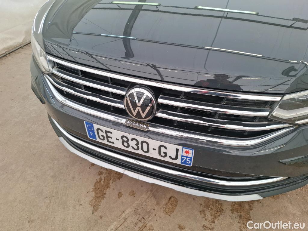  Volkswagen  Tiguan VOLKSWAGEN  / 2020 / 5P / SUV 1.5 TSI 150 DSG7 Elegance #6