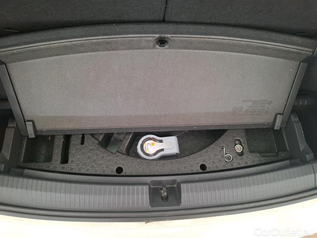  Volkswagen  Tiguan VOLKSWAGEN  Allspace 5p SUV 2.0 TDI 150 DSG7 Carat #5
