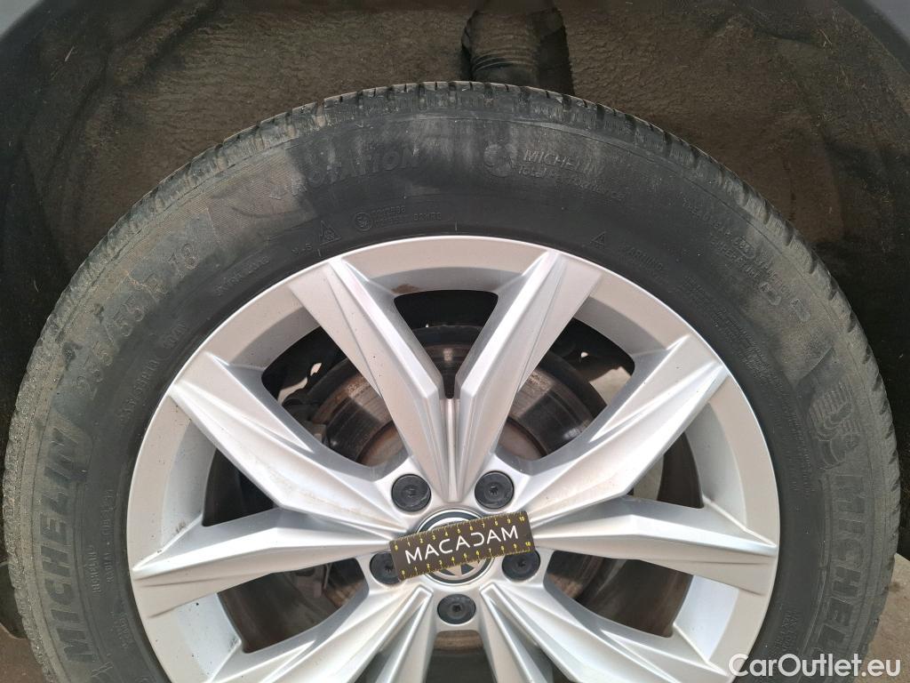  Volkswagen  Tiguan VOLKSWAGEN  Allspace 5p SUV 2.0 TDI 150 DSG7 Carat #9