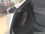  Peugeot  2008 PEUGEOT  / 2019 / 5P / CROSSOVER BLUEHDI 130 EAT8 ALLURE PACK S/S AUT. #116
