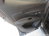  Peugeot  3008 PEUGEOT  / 2020 / 5P / SUV BLUEHDI 130 EAT8 SeS ACTIVE BUSINESS #99