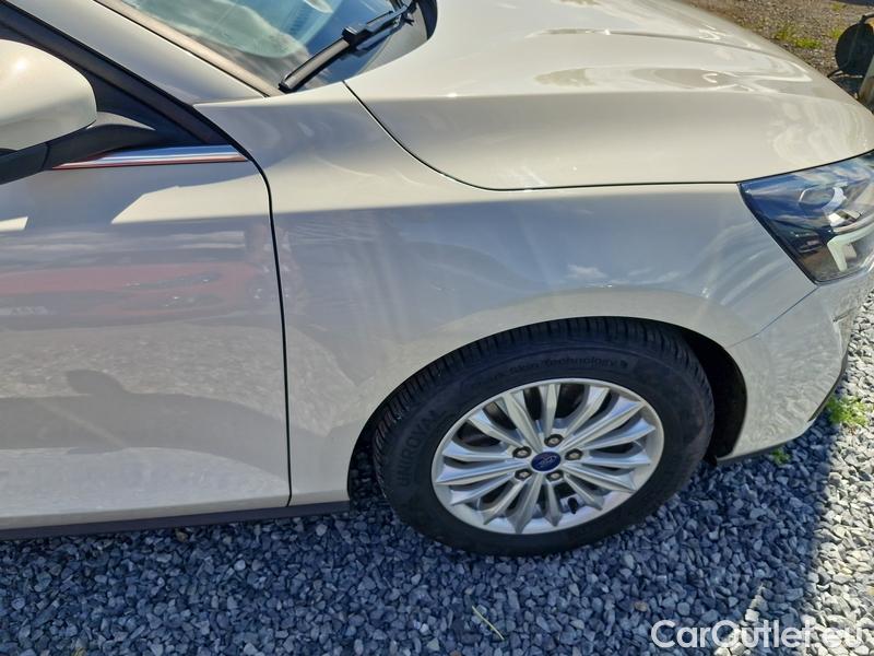  Ford  Focus   Turnier (CGE)(2018->) Foc.Kom.1.5EBl.120 Titanium #38