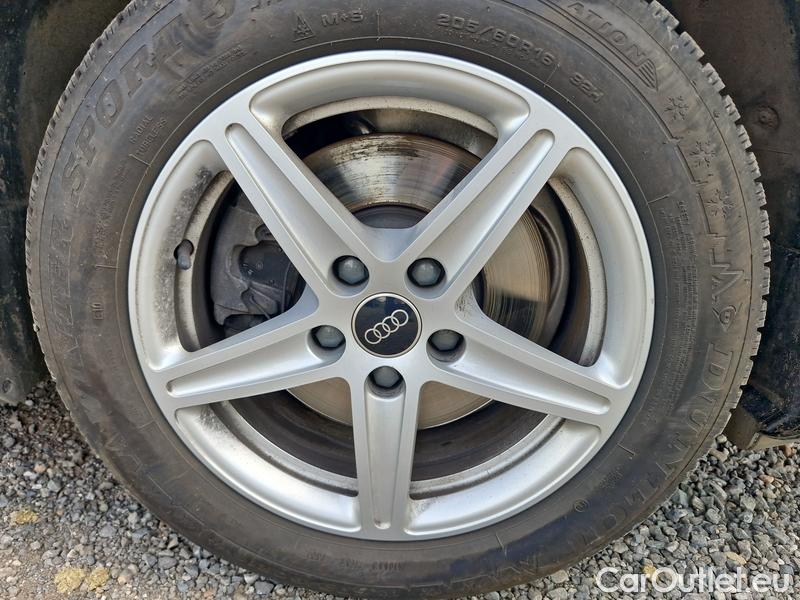  Audi  A4  Avant (8WD)  (2019)  Av. 35 2.0TFSI 110 AT #15
