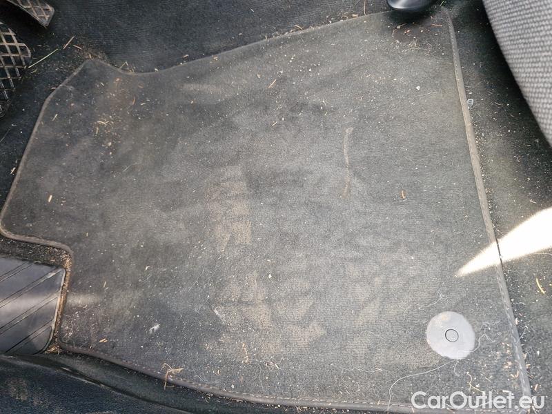  Audi  A4  Avant (8WD)  (2019)  Av. 35 2.0TFSI 110 AT #6