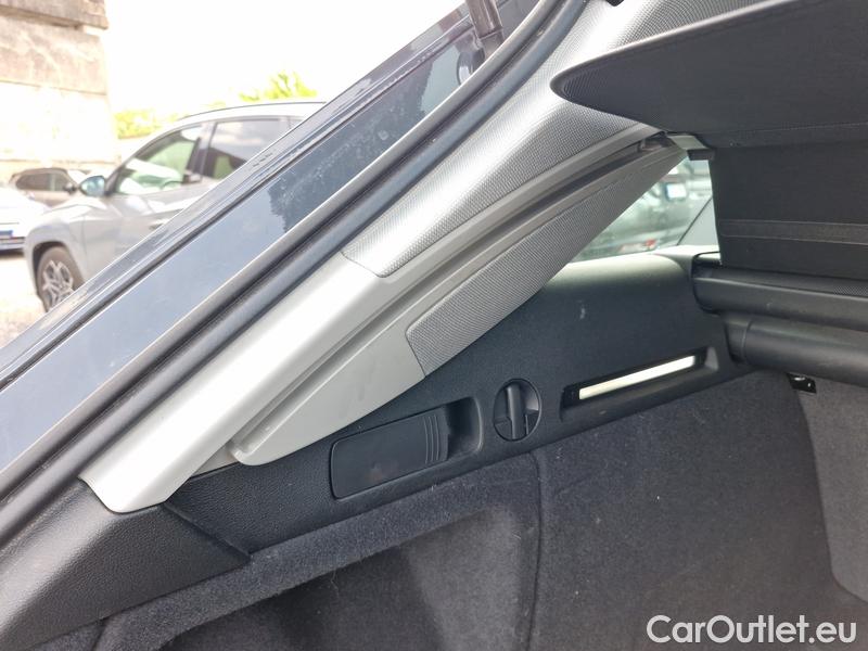  Audi  A4  Avant (8WD)  (2019)  Av. 35 2.0TFSI 110 AT #11