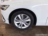  Volvo  V60 VOLVO  / 2018 / 5P / STATION WAGON D3 GEARTRONIC BUSINESS PLUS #19