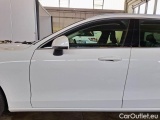  Volvo  V60 VOLVO  / 2018 / 5P / STATION WAGON D3 GEARTRONIC BUSINESS PLUS #103