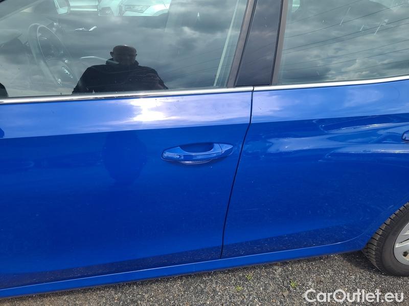  Skoda  Fabia  (PJ3) (2021)  1.0 MPI 70 Style 5d
 #5