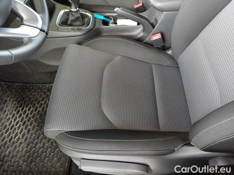  Hyundai  i30  (PD)(01.2017  ->)  kom.1.0TGDI Family Comf #5