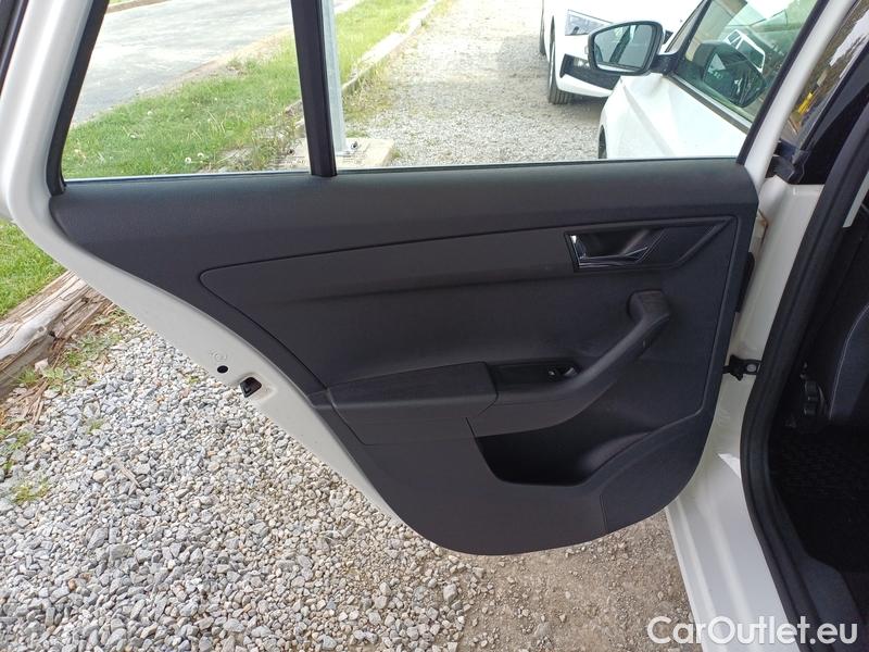  Skoda  Fabia  Combi (2015)  Com.1.0TSI 70 Style #7