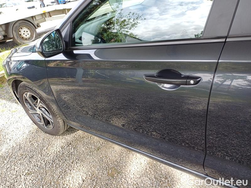  Hyundai  i30  (PD)(01.2017  ->)  kom.1.0TGDI Family Comf #2