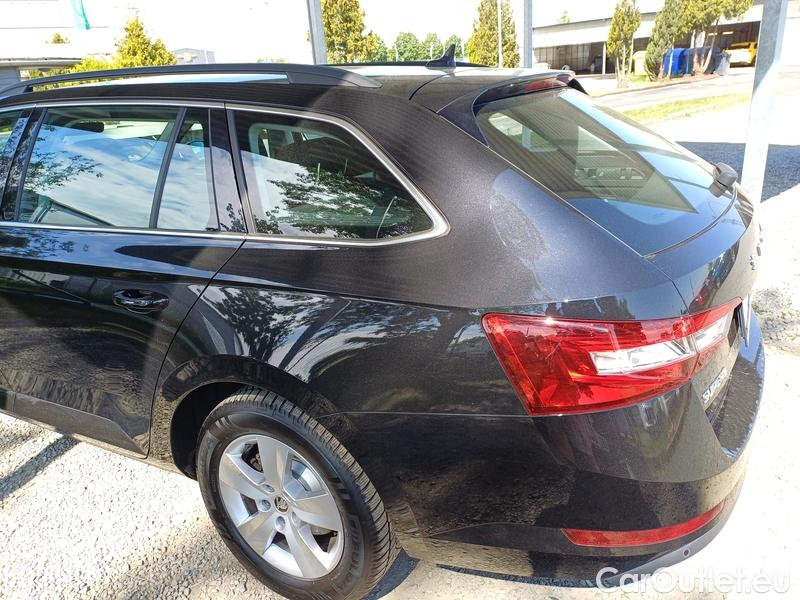  Skoda  Superb  Combi (3T5)(2010) Sup.C.FL2.0TDI 110 Ambition AT #7