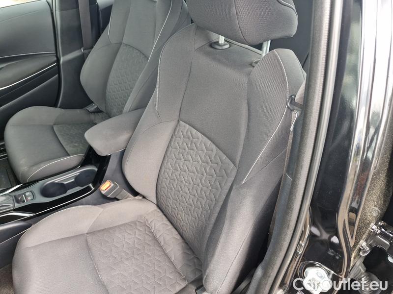  Toyota  Corolla  TouringSports (E21) (2019)  TS 2.0Hyb.Com.T.S.T.AT #8