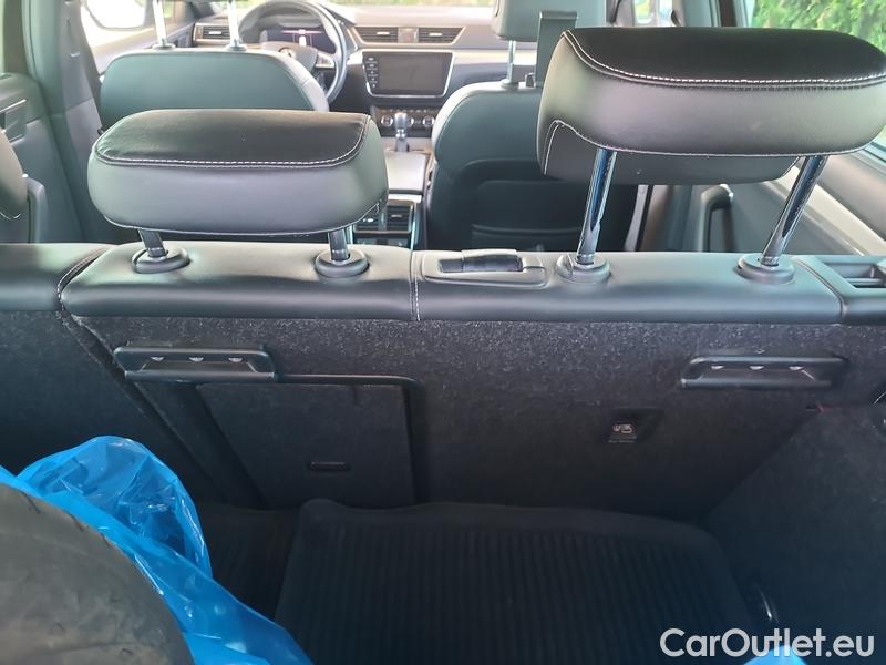  Skoda  Superb  Combi (3V5)(2015) Sup.C.FL2.0TSI 200  L&K 4x4 AT #27