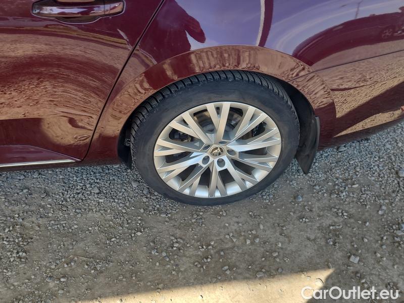  Skoda  Superb  Combi (3V5)(2015) Sup.C.FL2.0TSI 200  L&K 4x4 AT #3