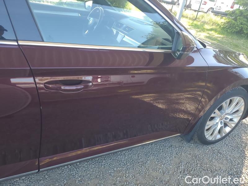 Skoda  Superb  Combi (3V5)(2015) Sup.C.FL2.0TSI 200  L&K 4x4 AT #13