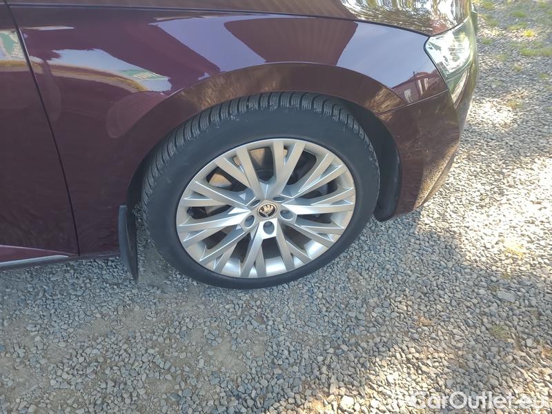  Skoda  Superb  Combi (3V5)(2015) Sup.C.FL2.0TSI 200  L&K 4x4 AT #10