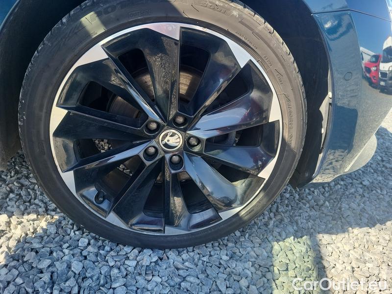  Skoda  Superb  (3V3)(2015) Supe.FL2.0TDI 110 L&K AT #16