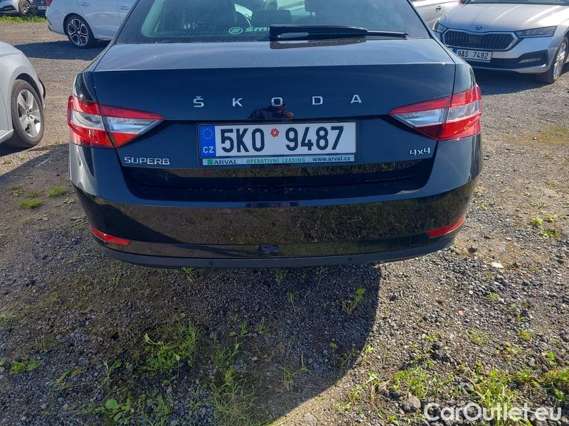  Skoda  Superb  (3V3)(2015) Supe.2.0TDI 147 Style 4x4 Aut #10