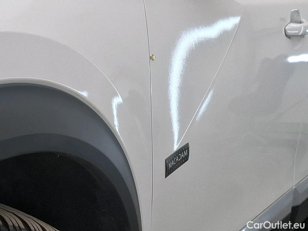  Peugeot  2008  Allure Pack 1.5 HDi 130CV BVA8 E6d #18