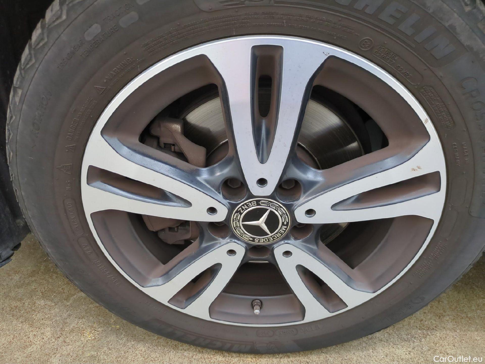  Mercedes  B-Klasse MERCEDES-BENZ Classe B 5p Monovolume B 200 d Business Edition BA7 #13