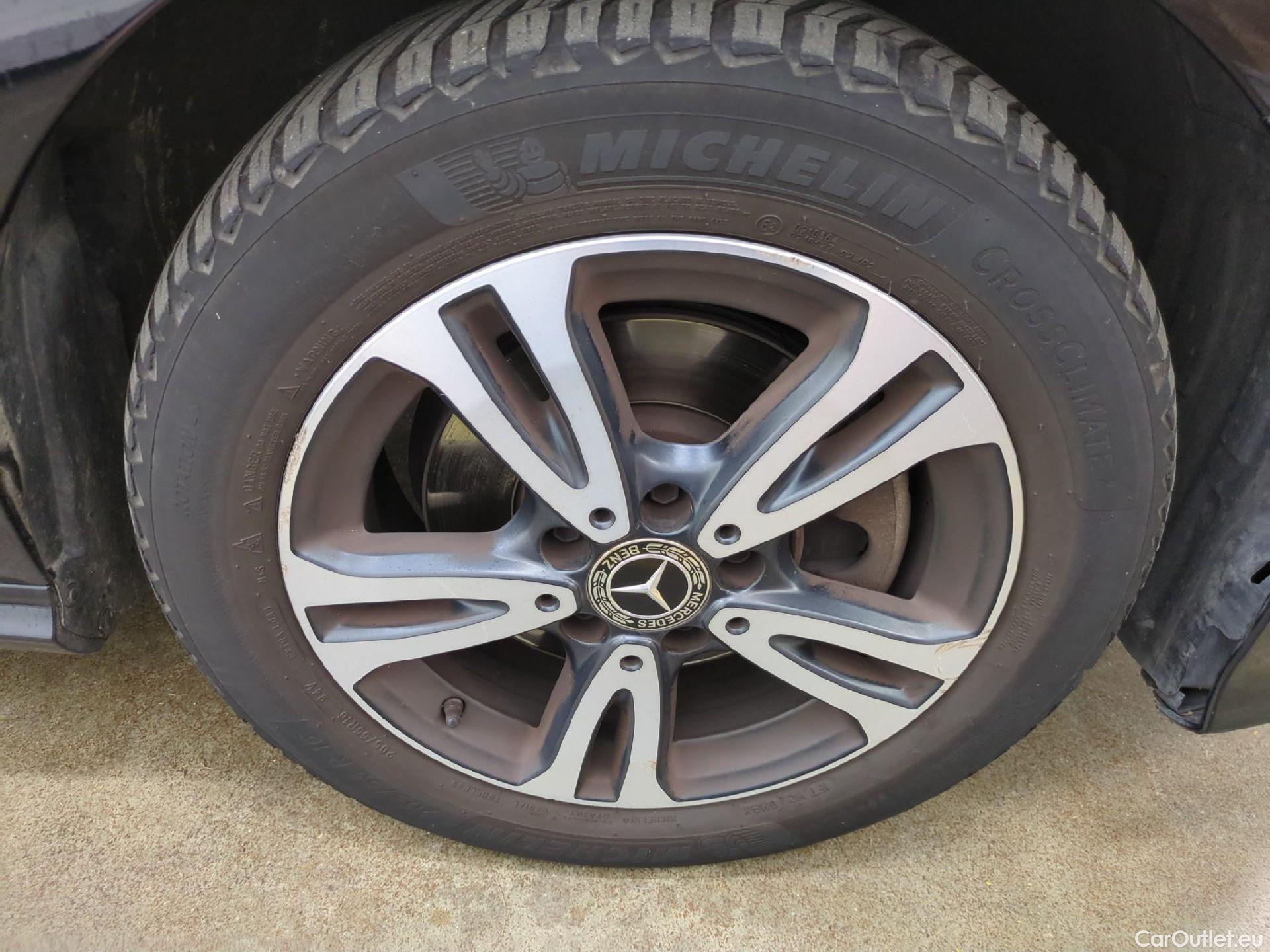  Mercedes  B-Klasse MERCEDES-BENZ Classe B 5p Monovolume B 200 d Business Edition BA7 #6