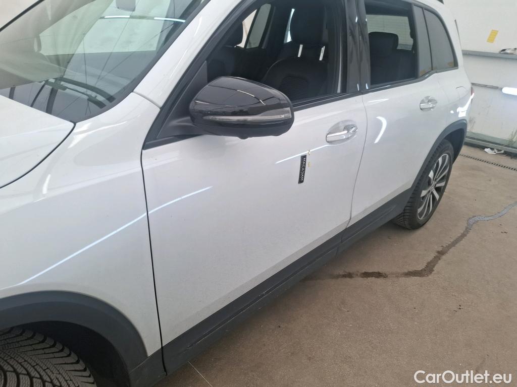  Mercedes  GLB MERCEDES-BENZ  / 2019 / 5P / SUV  200 d Business Line #29