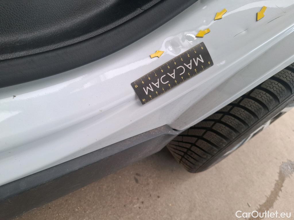  Mercedes  GLB MERCEDES-BENZ  / 2019 / 5P / SUV  200 d Business Line #10