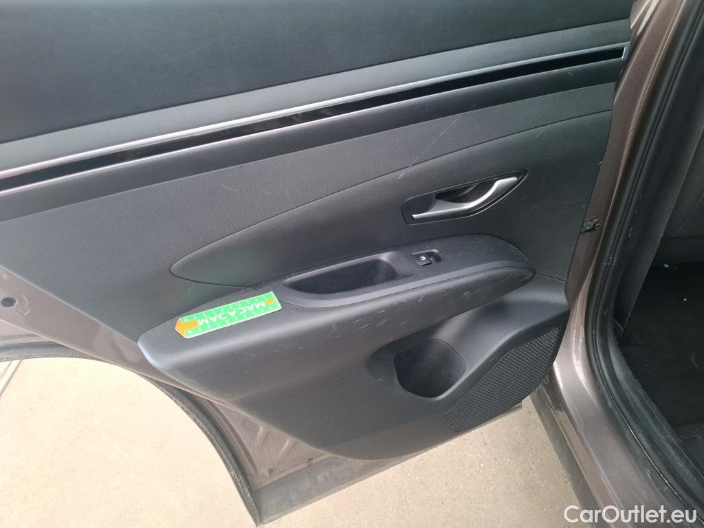  Hyundai  Tucson  Business Hybrid 2WD 1.6 T-GDI 230CV BVA6 E6d #32