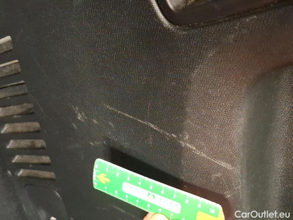  Peugeot  3008  II Allure Pack 1.5 HDi 130CV BVA8 E6d #16