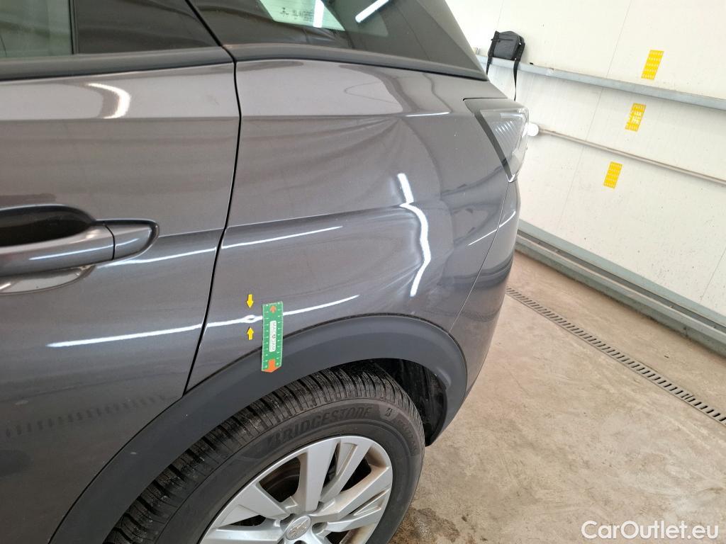  Peugeot  3008  Active Pack 1.5 HDi 130CV BVA8 E6d #17