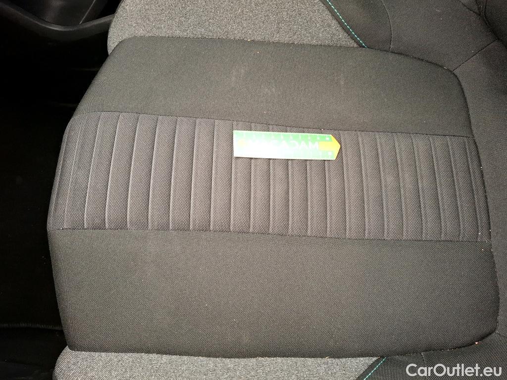  Peugeot  3008  II Active Pack 1.5 HDi 130CV BVA8 E6d #13