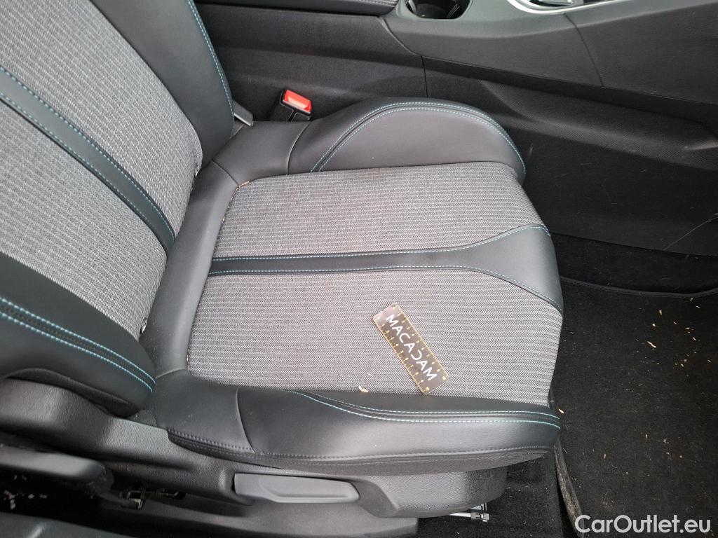  Peugeot  3008  Allure Pack 1.5 HDi 130CV BVA8 E6d #21