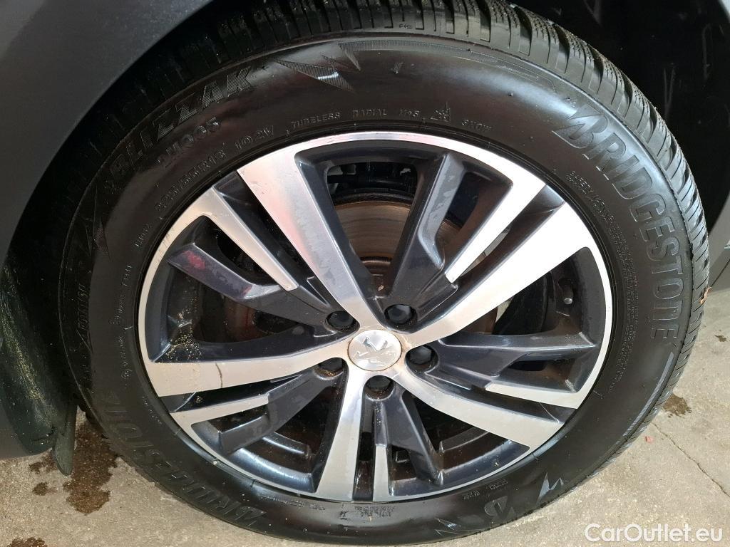  Peugeot  5008  Allure Business 1.5 HDi 130CV BVA8 7 Sieges E6dT #28