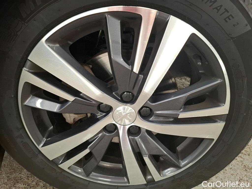  Peugeot  5008  Allure Pack 1.5 HDi 130CV BVA8 7 Sieges E6d #15