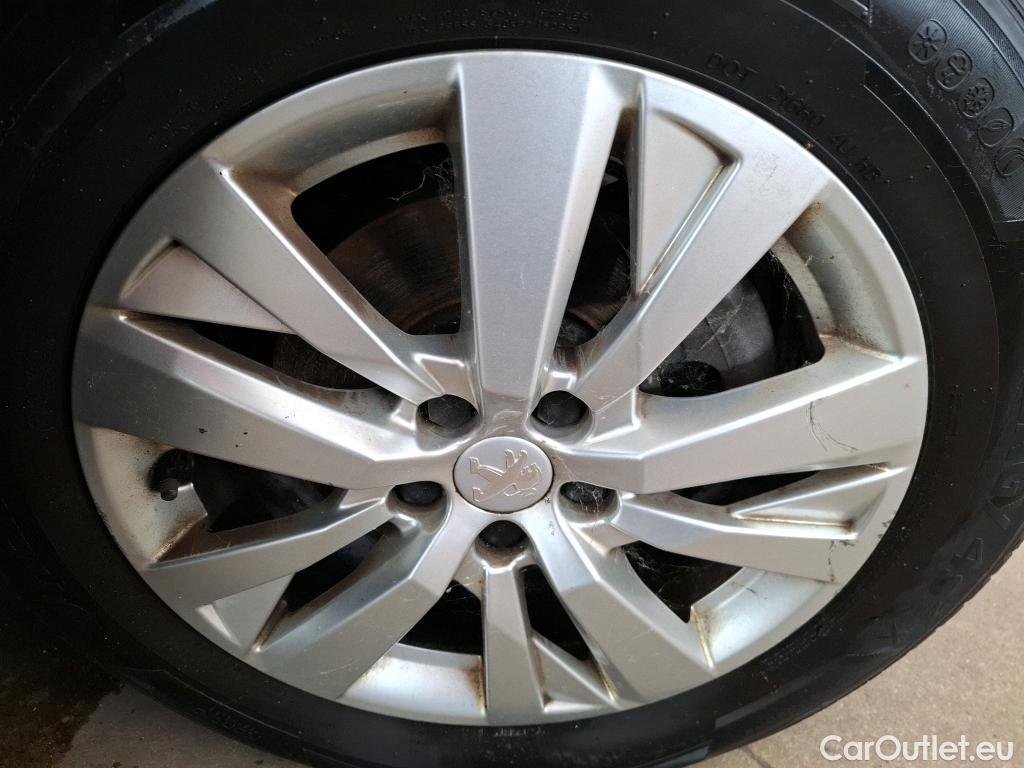  Peugeot  5008  Active Business 1.5 HDi 130CV BVA8 E6d #28